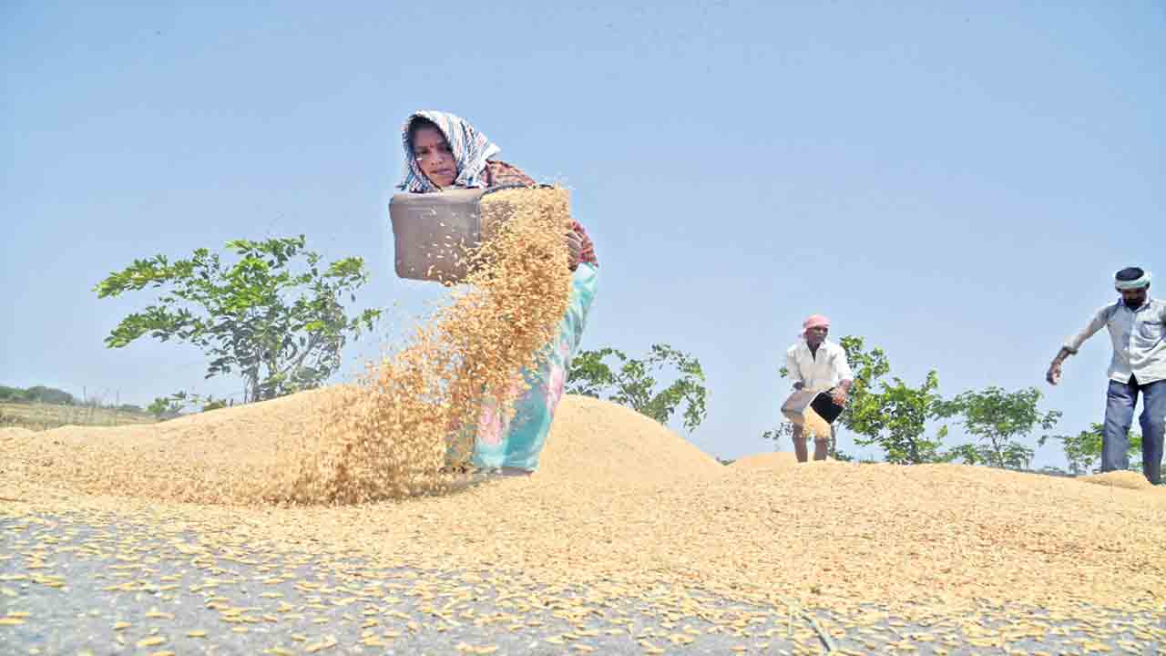 కొనుగోళ్లకు సన్నద్ధం