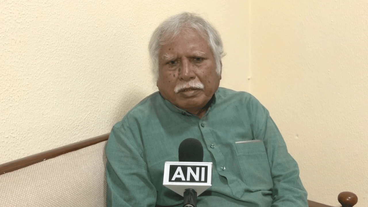 రాహుల్‌గాంధీ ఎక్కడుంటే అక్కడే పోలింగ్‌ బూత్‌..!