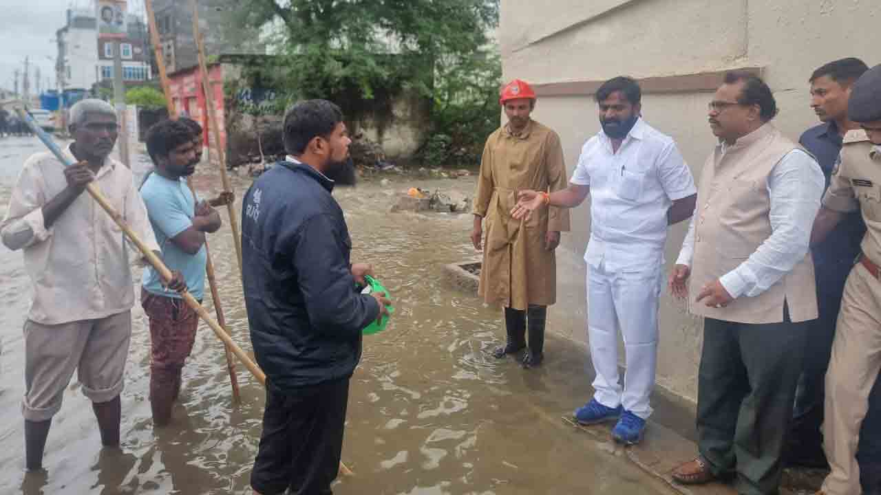 ఆక్రమణలపై ఉక్కుపాదం