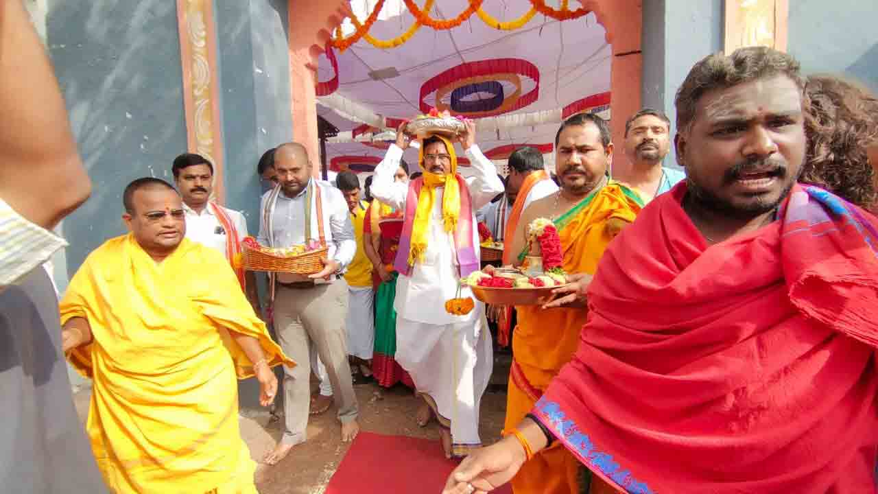 తెలంగాణ దినదినాభివృద్ధి చెందాలి