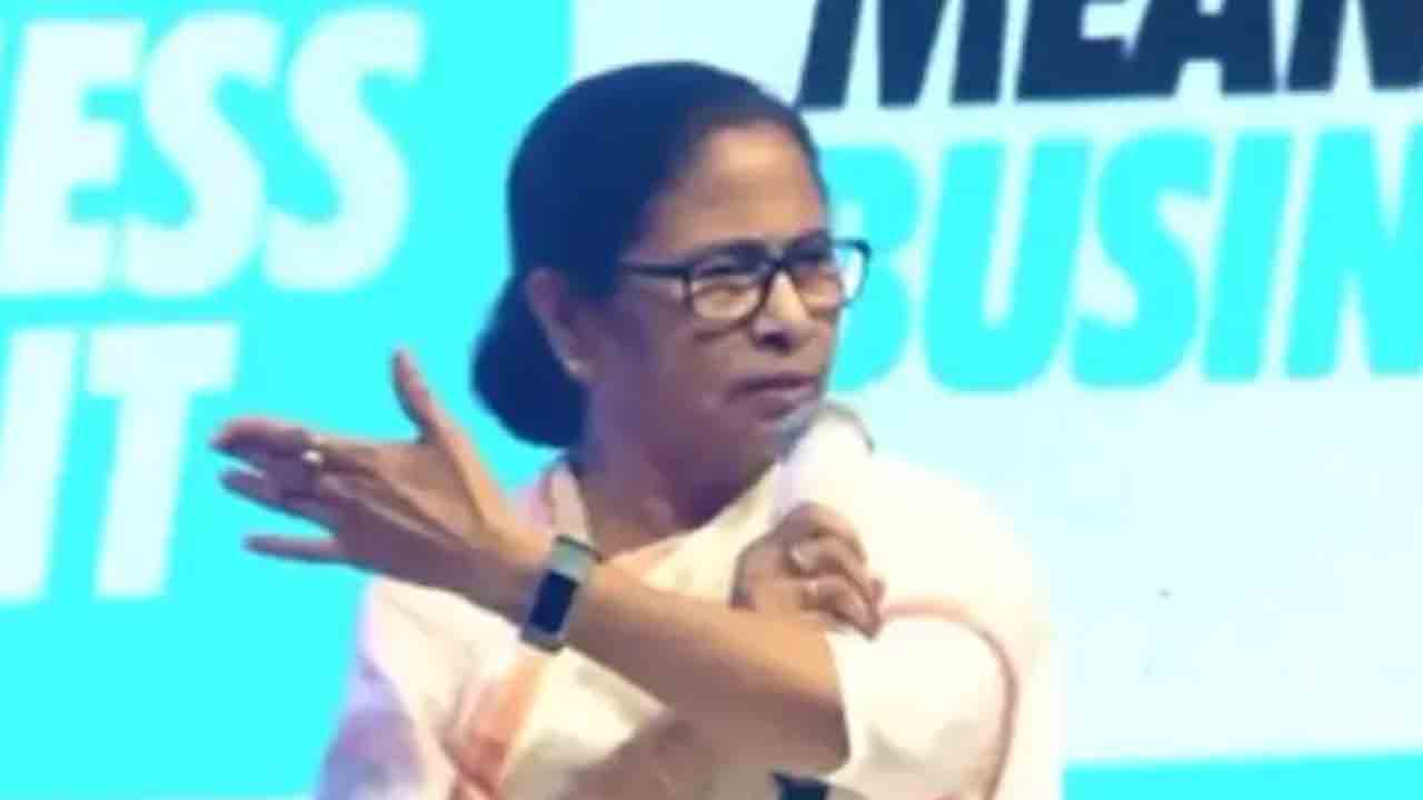 ప్రజాస్వామ్యాన్ని కాపాడండి… సీజేఐని కోరిన మమతా బెనర్జీ