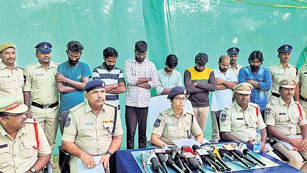 ద్విచక్ర వాహనాల దొంగల ముఠా అరెస్ట్‌