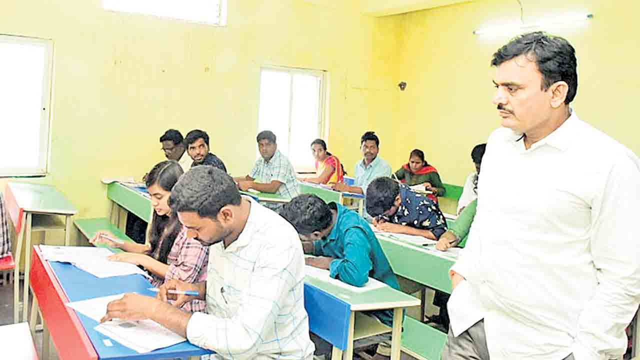 సజావుగా గ్రూప్‌-1 ప్రిలిమ్స్‌