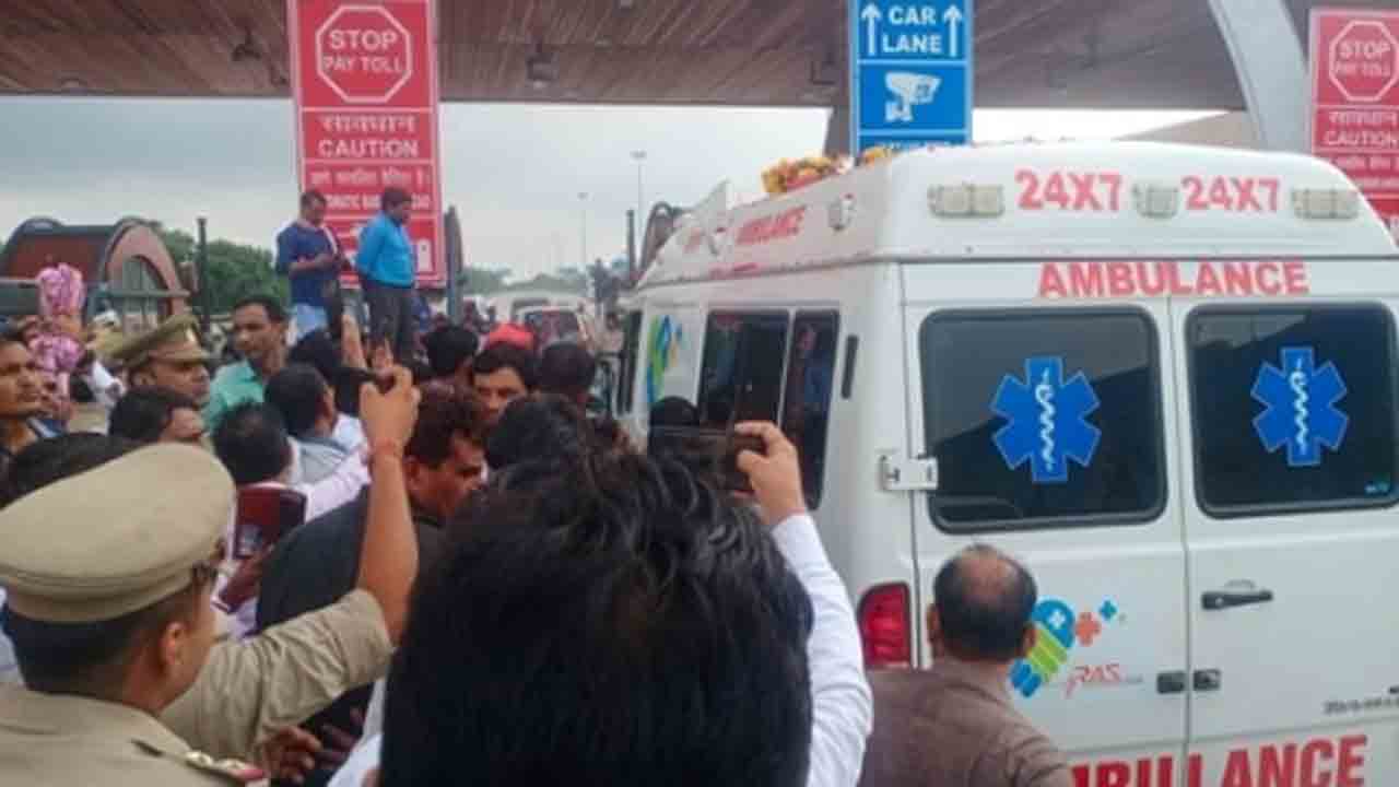 స్వ‌గ్రామానికి చేరుకున్న ములాయం భౌతిక‌కాయం