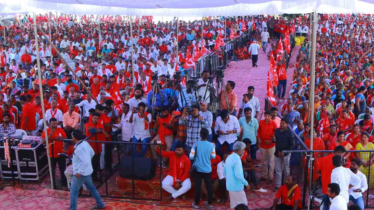 మతతత్వ బీజేపీకి బుద్ధి చెప్పాలె