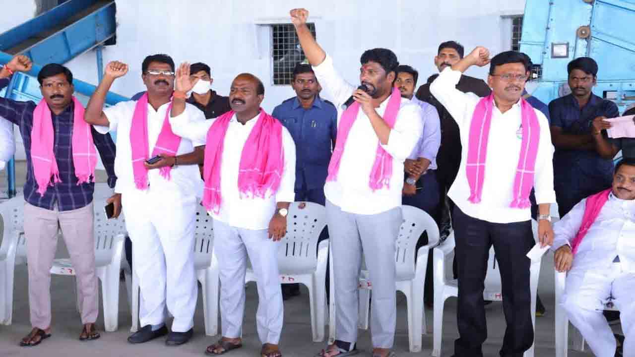 టీఆర్‌ఎస్‌ పాలనలోనే దళితులకు ఆత్మగౌరవం