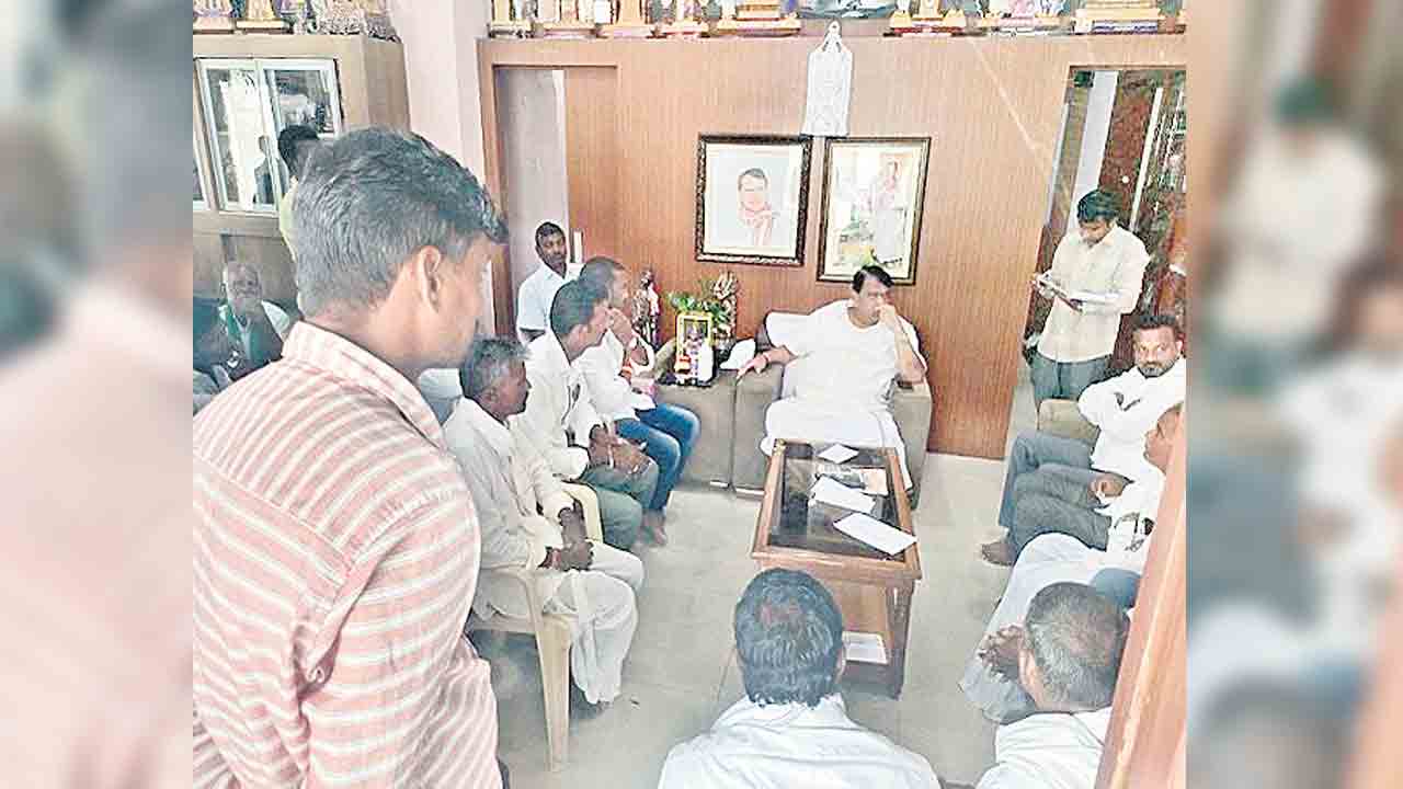 అర్హులందరికీ ఆసరా అందేలా చూడాలి