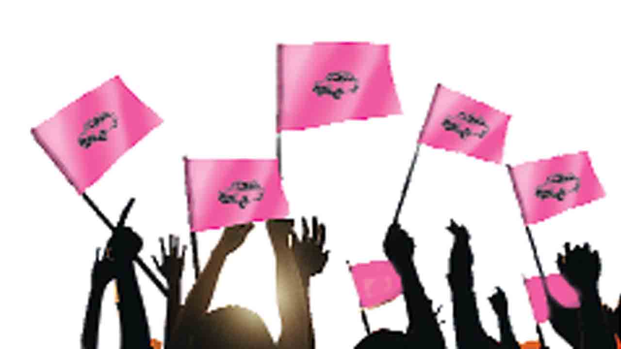 పల్లెపల్లెన ప్రచార హోరు..