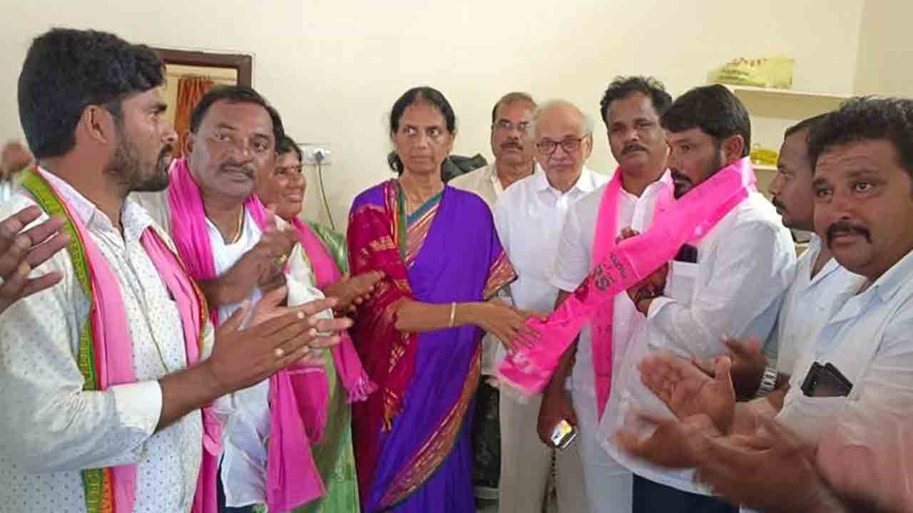 అండగా ఉండే కారును ఆదరించాలి