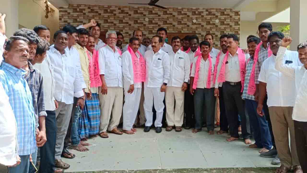 సీఎం కేసీఆర్‌ పాలనకు చేరికలే నిదర్మనం