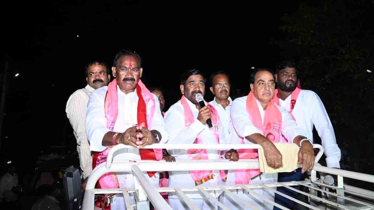 బీజేపీ డబ్బు మదంతోనే ఉప ఎన్నిక