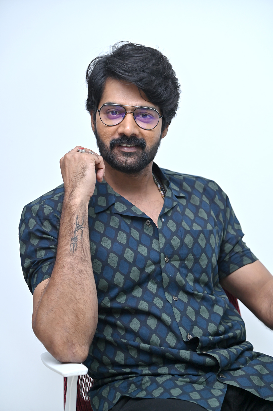 Naveen Chandra at Thaggede Le Movie Press Meet