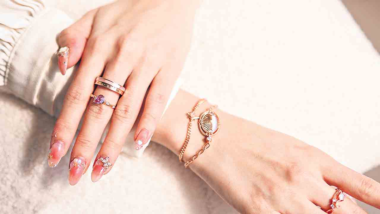 నేను సగం.. నువ్వు సగం!