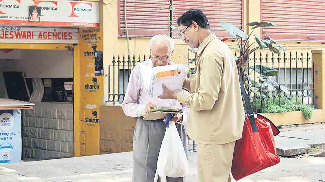 ప్రజా సేవలో తపాలా..