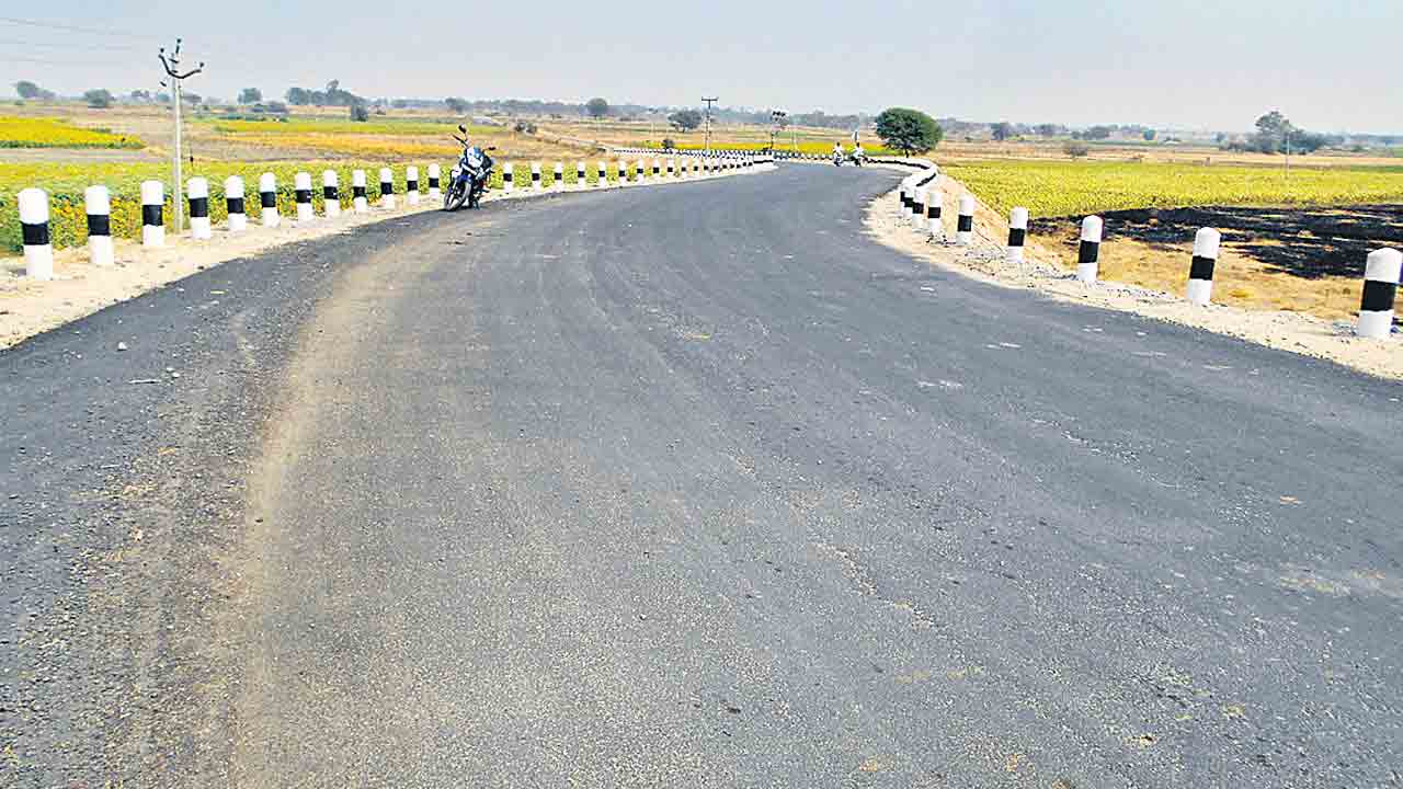 రహదారులకు మహర్దశ