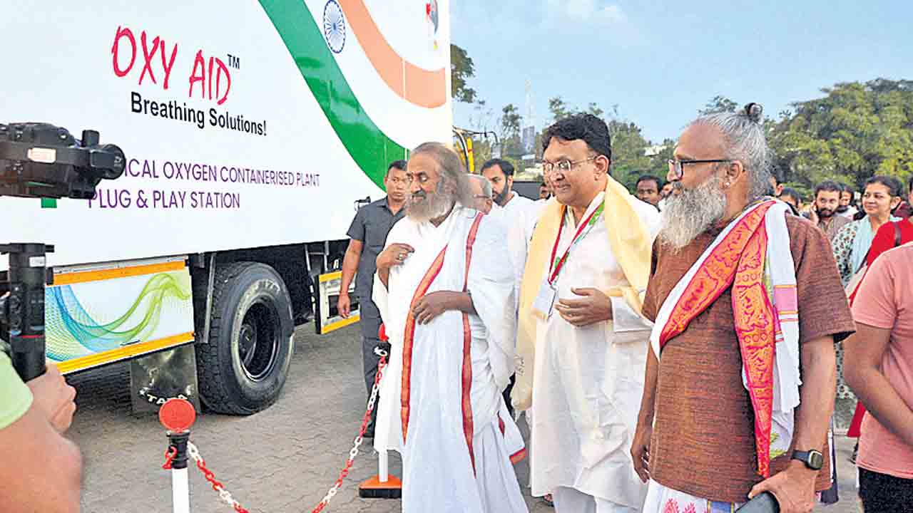 తొలి మొబైల్‌ ఆక్సిజన్‌ ప్లాంట్‌ ప్రారంభం