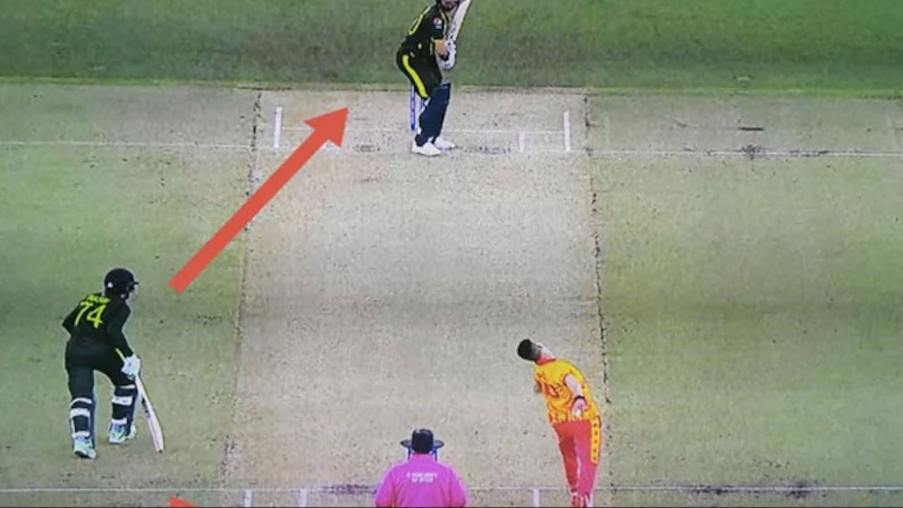 PAK vs ZIM | జింబాబ్వే మ్యాచ్‌లో పాక్ ప్లేయర్ చేసిన తప్పు.. నెట్టింట వైరల్ అవుతున్న ఫొటో