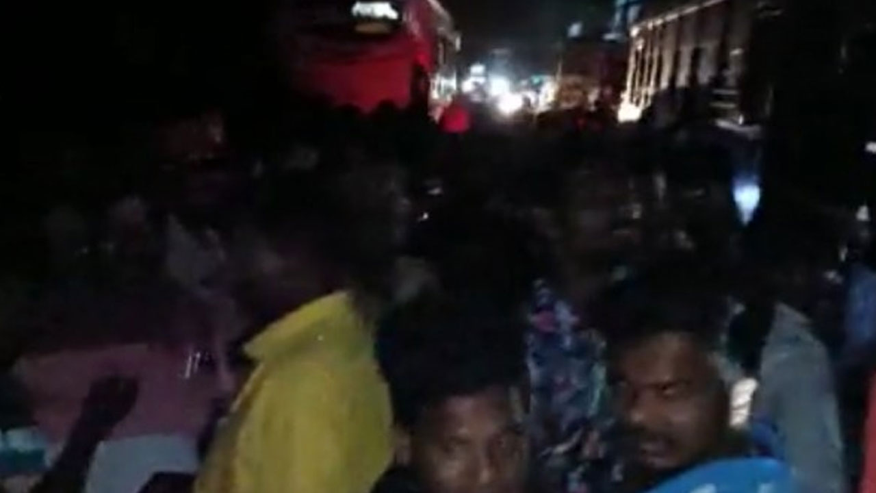 Puducherry Power Crisis | పుదుచ్ఛేరిలో విద్యుత్ కార్మికుల స‌మ్మె.. సీఎం, లెఫ్టినెంట్ గ‌వ‌ర్న‌ర్ ఇండ్ల‌కు నో విద్యుత్‌!