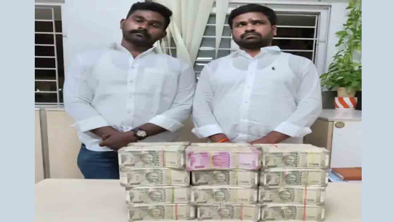 పంజాగుట్టలో పట్టుబడిన రూ.70 లక్షలు