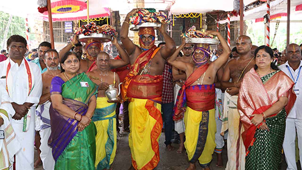 TTD News | శ్రీ కల్యాణ వేంకటేశ్వరస్వామికి శాస్త్రోక్తంగా పవిత్ర సమర్పణ