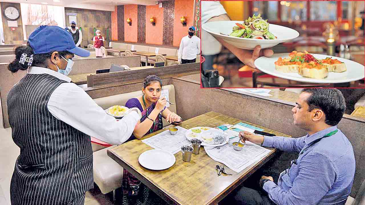 హోటళ్లు, రెస్టారెంట్లలో.. సర్వీస్‌ చార్జీలు తప్పనిసరి కాదు