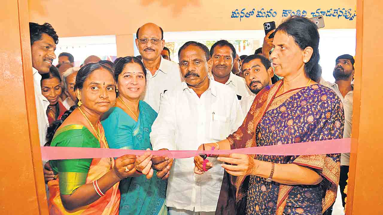 మన విద్యావిధానం దేశానికే ఆదర్శం