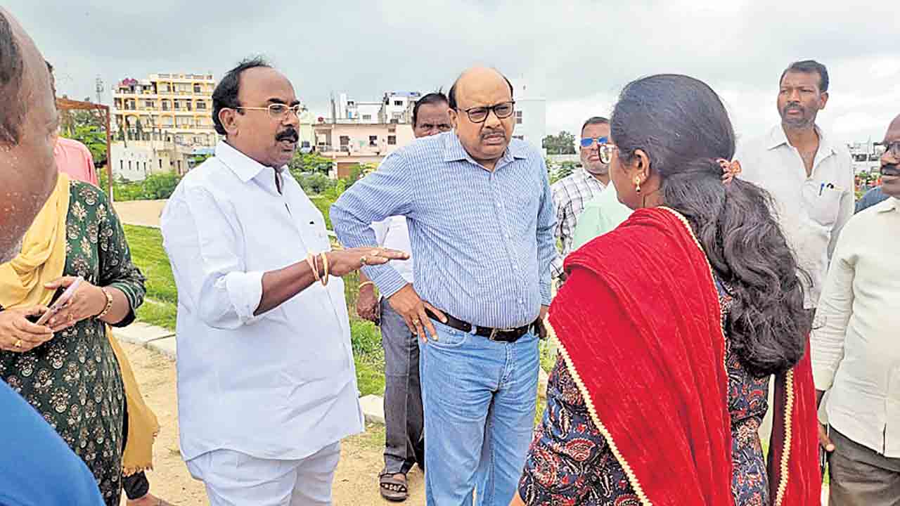 నీటిని వృథాగా పోనివ్వం