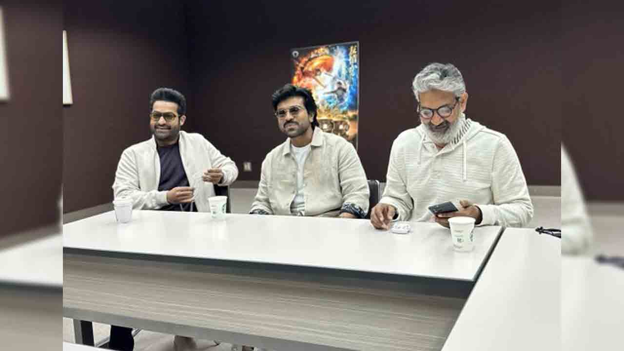 RRR | జపాన్‌ మీడియాతో ఆర్‌ఆర్‌ఆర్‌ టీం చిట్‌చాట్‌.. ఫొటోలు వైరల్‌