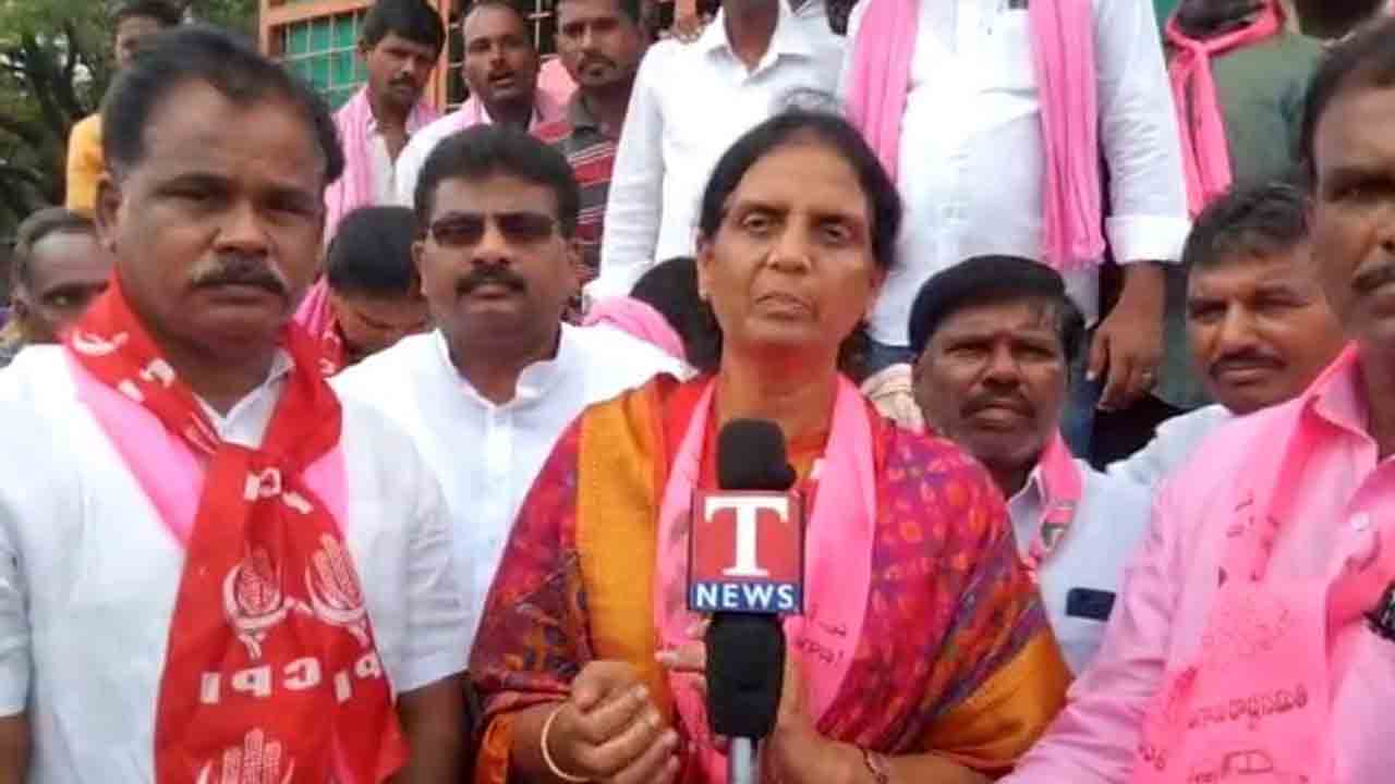 బీజేపీకి ఓటేస్తే మీటర్లు పెట్టొచ్చని రాసిచ్చినట్లే: మంత్రి సబిత