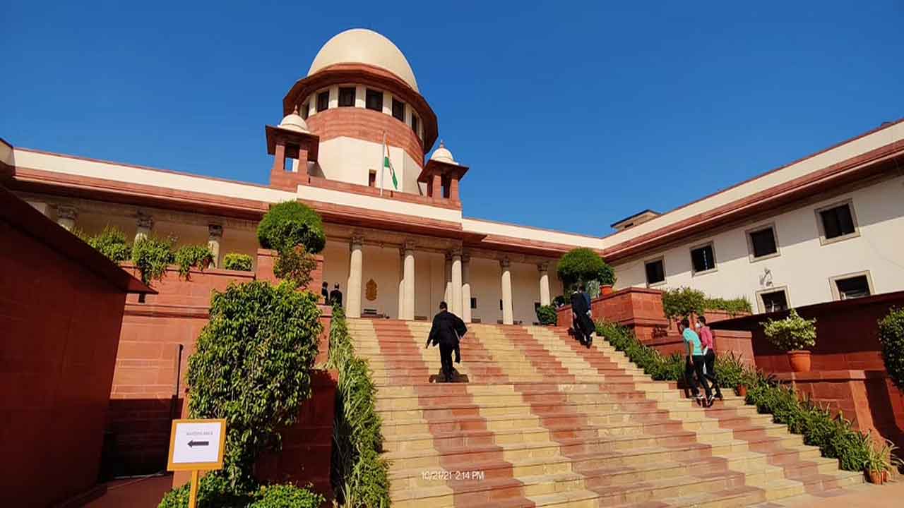 Supreme court | ఆవును జాతీయ జంతువుగా ప్రకటించండని పిటిషన్‌.. ఈ పని కోర్టులది కాదని సుప్రీం ఆగ్రహం