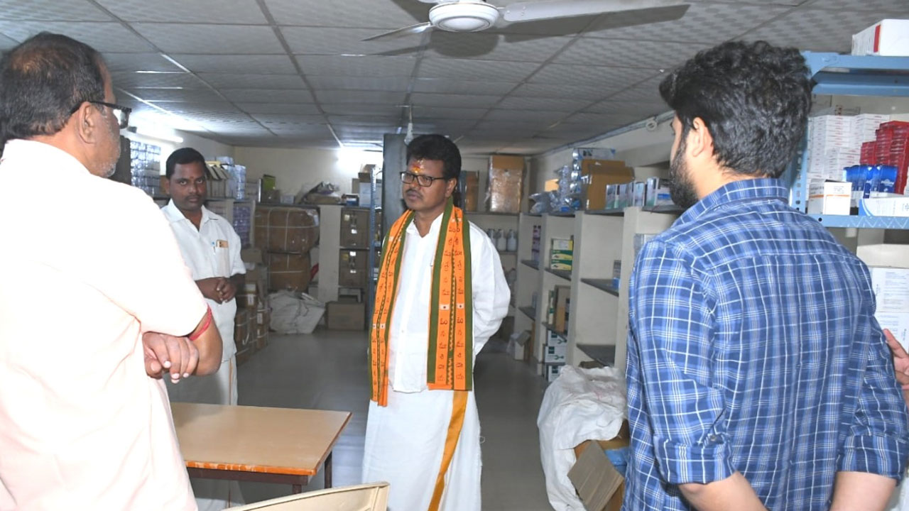 Srisailam | 26 నుంచి కార్తీక మాసోత్సవాలు.. వైద్య, అన్న ప్రసాద వితరణ ఏర్పాట్లపై సమీక్ష