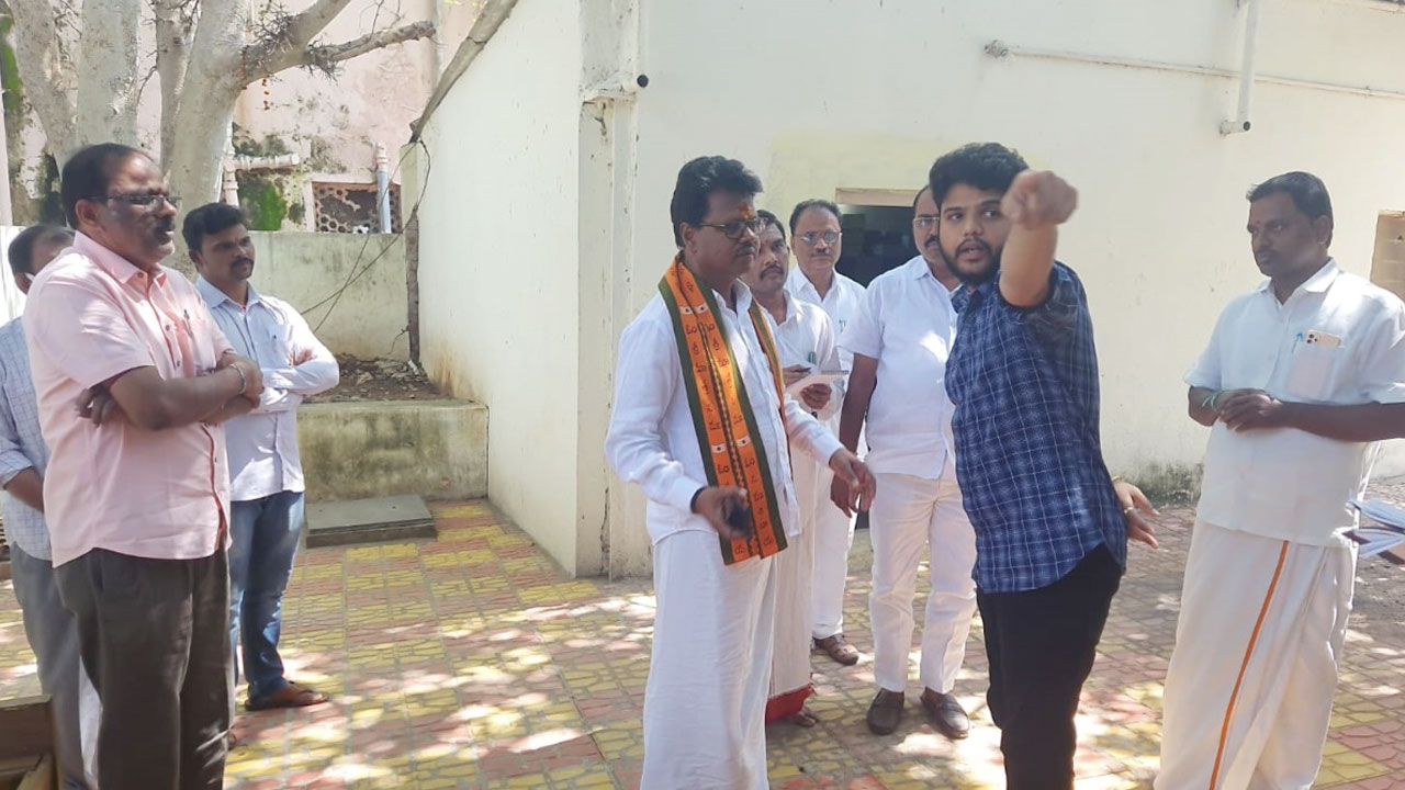 Srisailam | 26 నుంచి కార్తీక మాసోత్సవాలు.. క్యూకాంప్లెక్స్‌ ఏర్పాట్లపై సమీక్ష