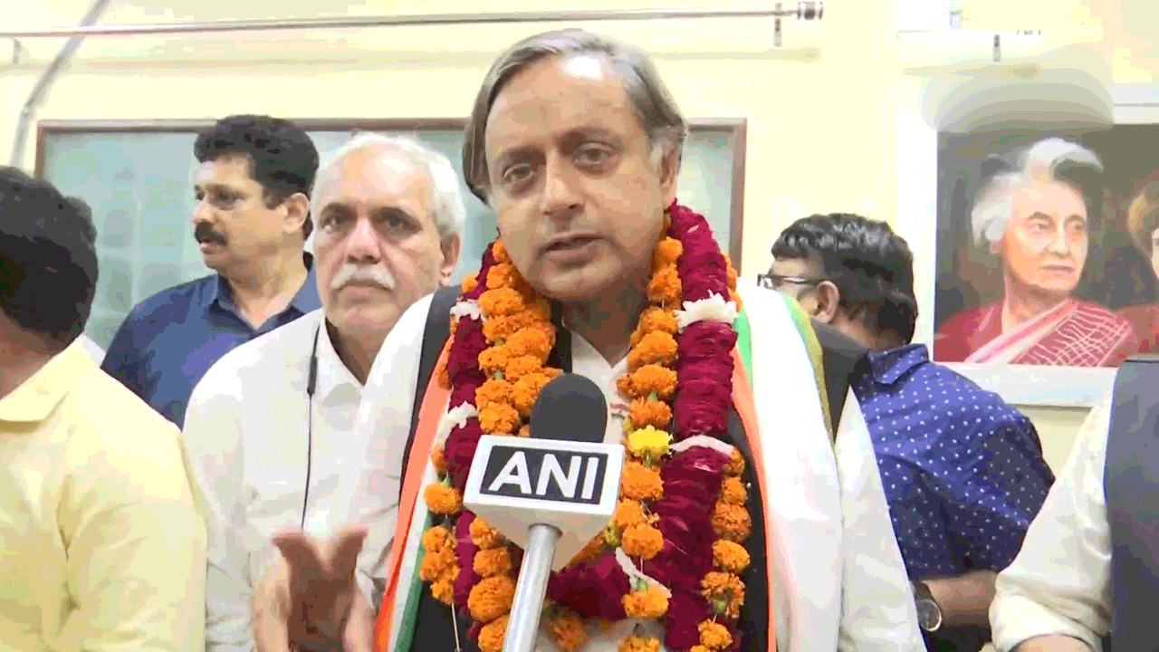 మా సిద్ధాంతంతో సమస్య లేదు.. పనితీరులోనే మార్పు రావాలి: శశిథరూర్‌