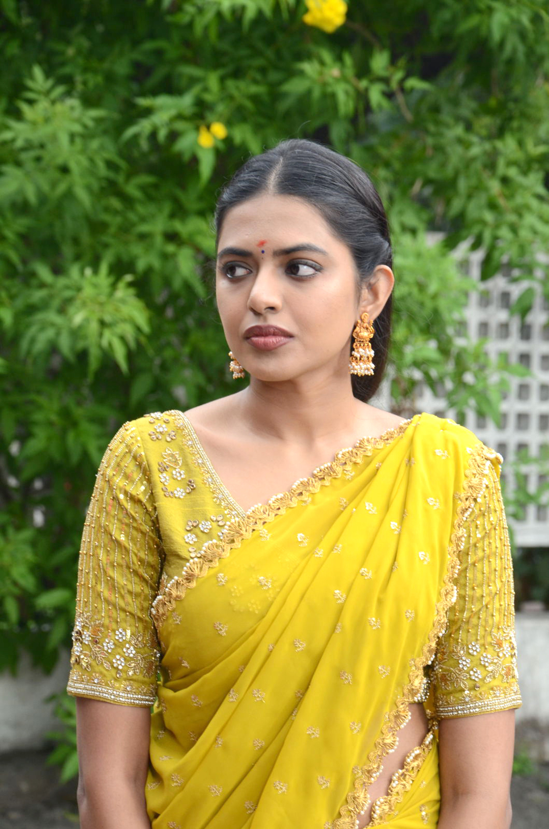Shivani Rajashekar at Jilebi Movie Opening