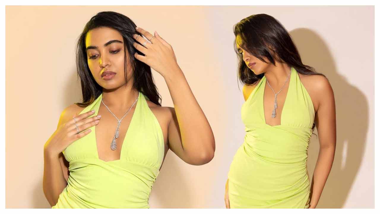 Shivathmika Rajashekar | టైట్‌ఫిట్ డ్రెస్‌లో శివాత్మిక రాజశేఖర్ అందాలు అదరహో..