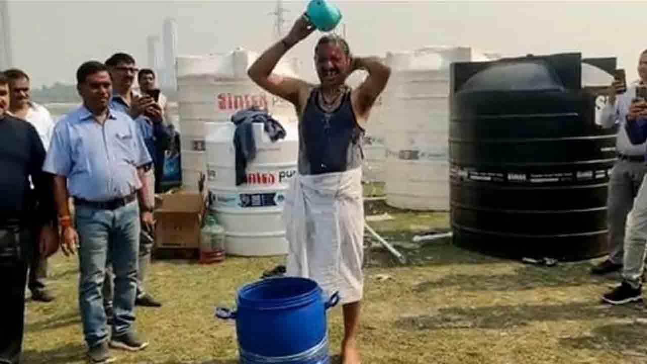 బీజేపీ ఎంపీకి ప్రభుత్వ ఉద్యోగి దీటైన కౌంటర్