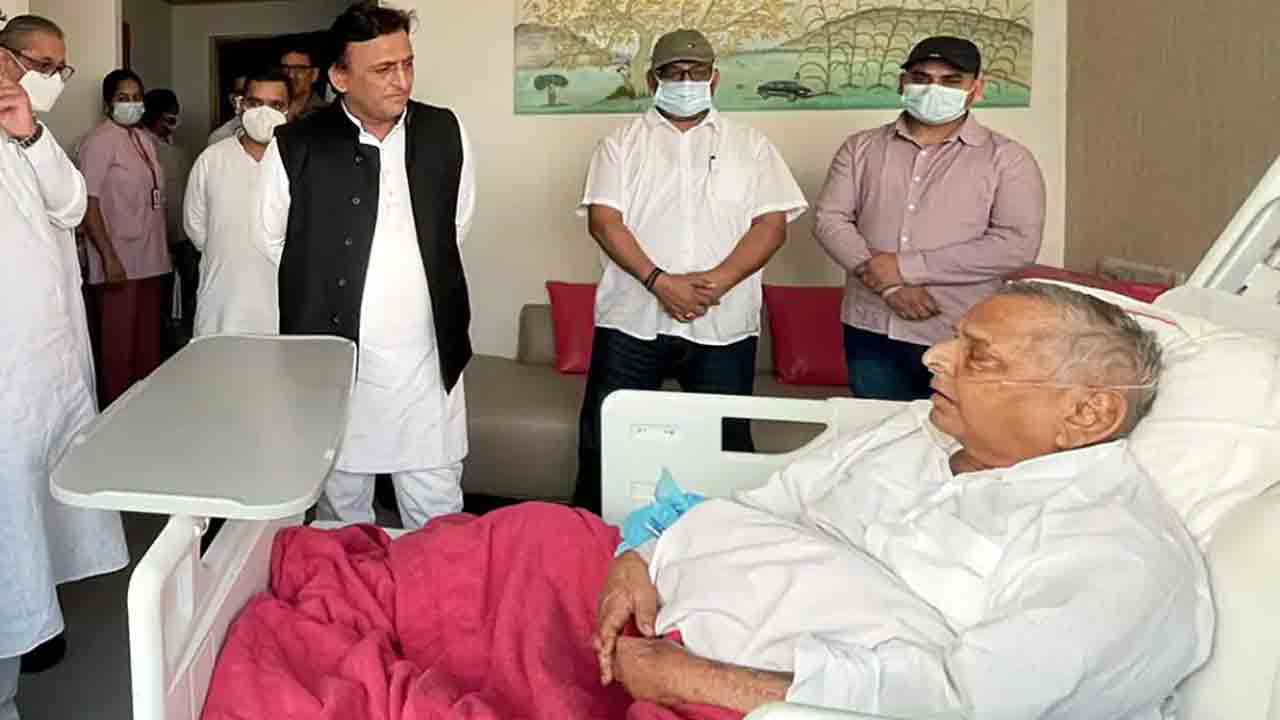 క్రిటికల్‌ కేర్‌ యూనిట్‌లో ములాయం