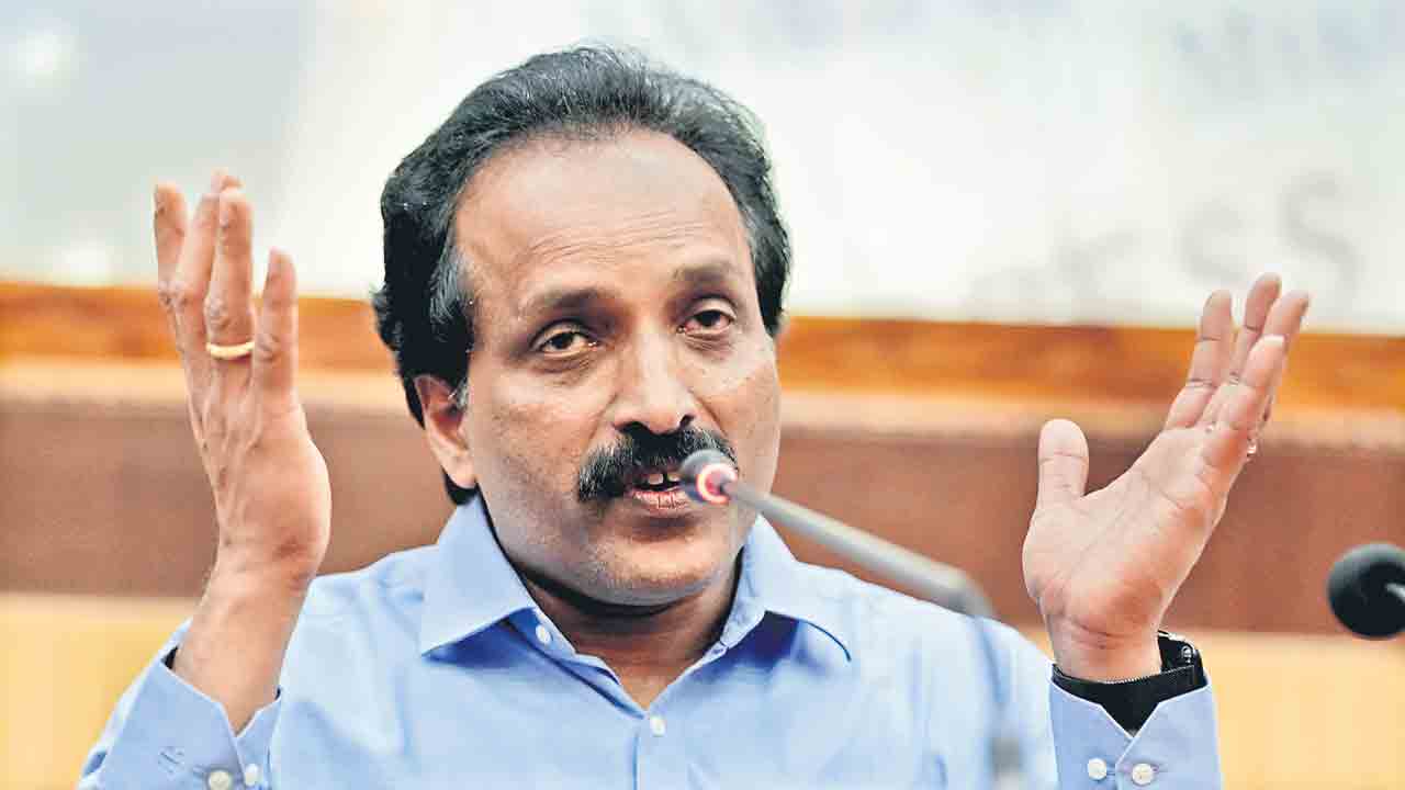 ఇస్రో బాహుబలి విజయం