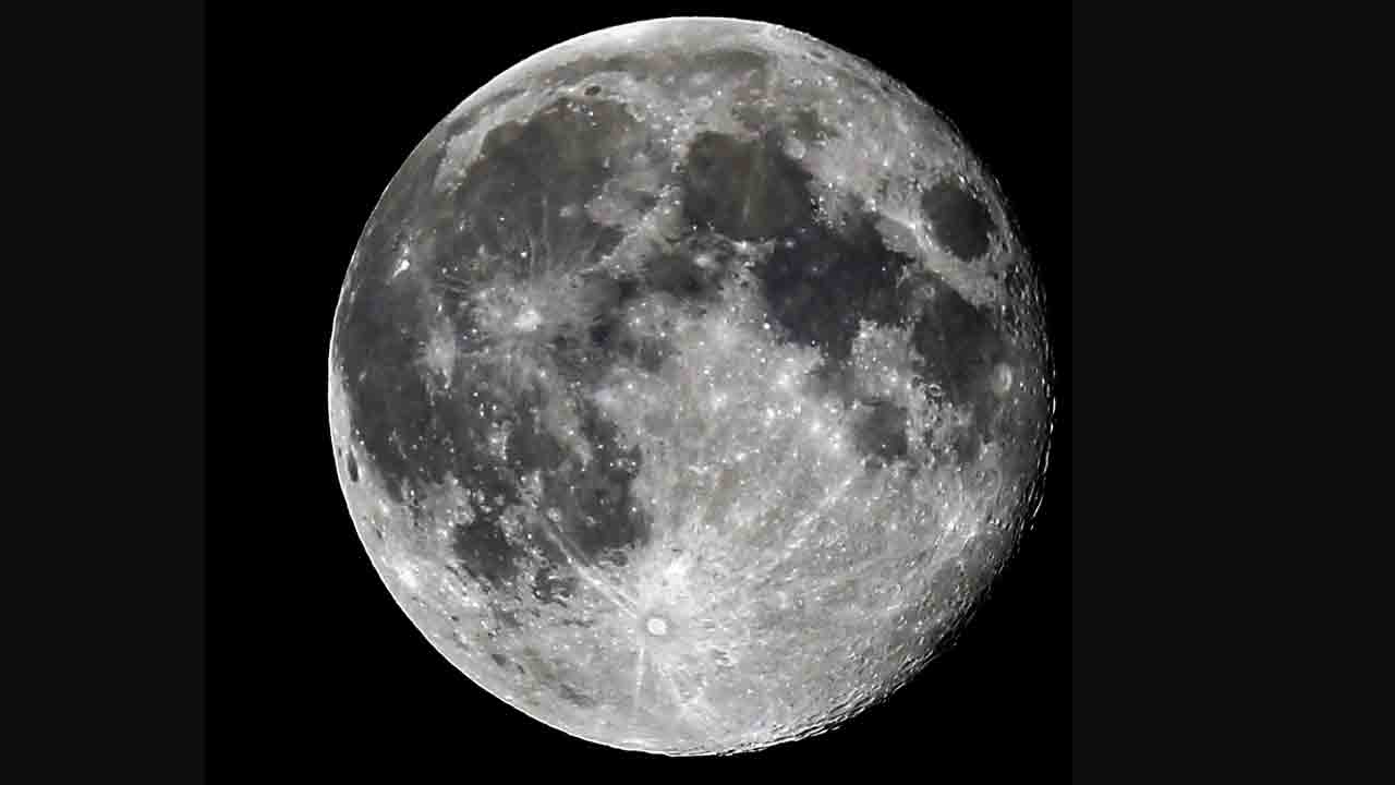 శతాబ్దాలు కాదు.. గంటల్లోనే! చంద్రుడి పుట్టుకపై కొత్త సిద్ధాంతం