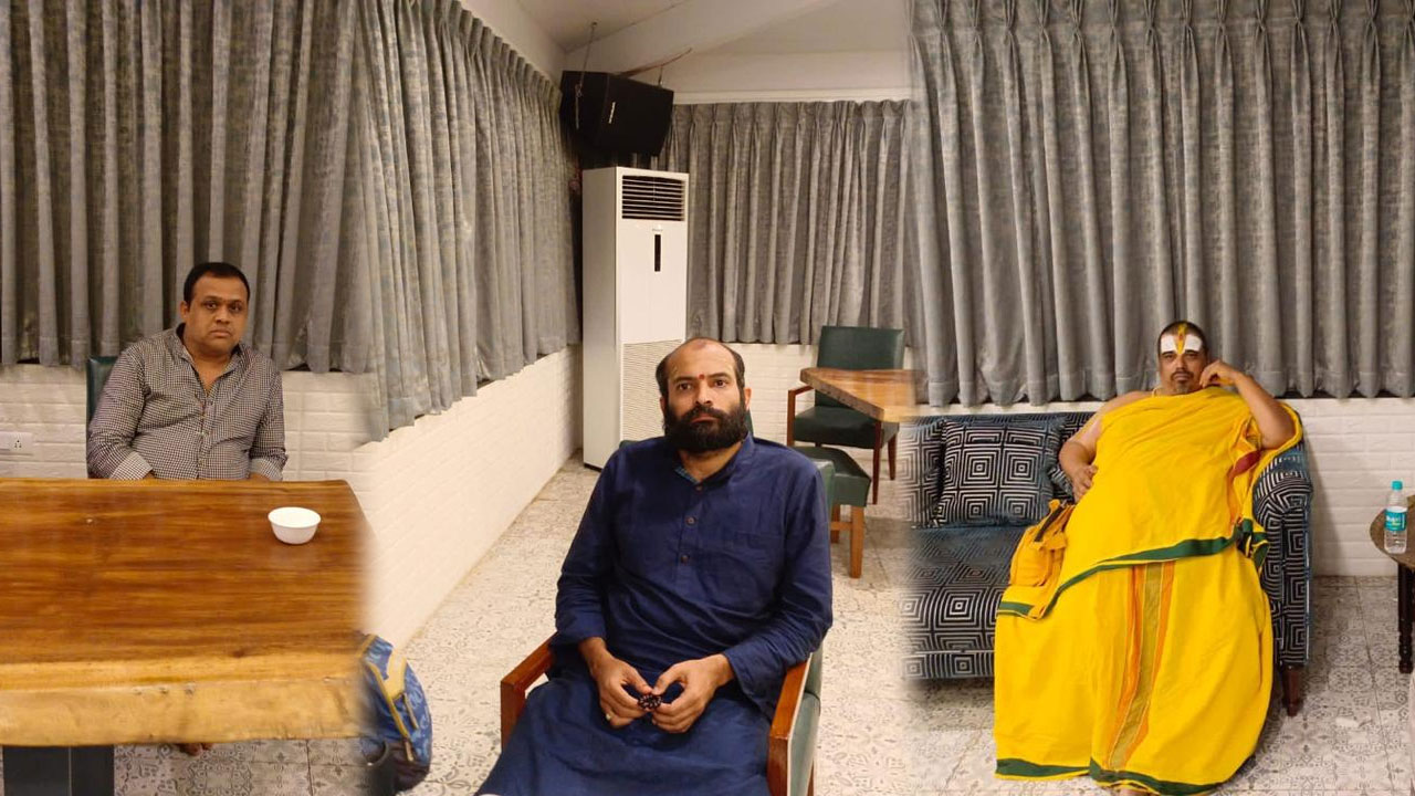 ఎమ్మెల్యేల కొనుగోలు కేసు.. పోలీసుల కస్టడీకి ఫౌంహౌస్‌ నిందితులు