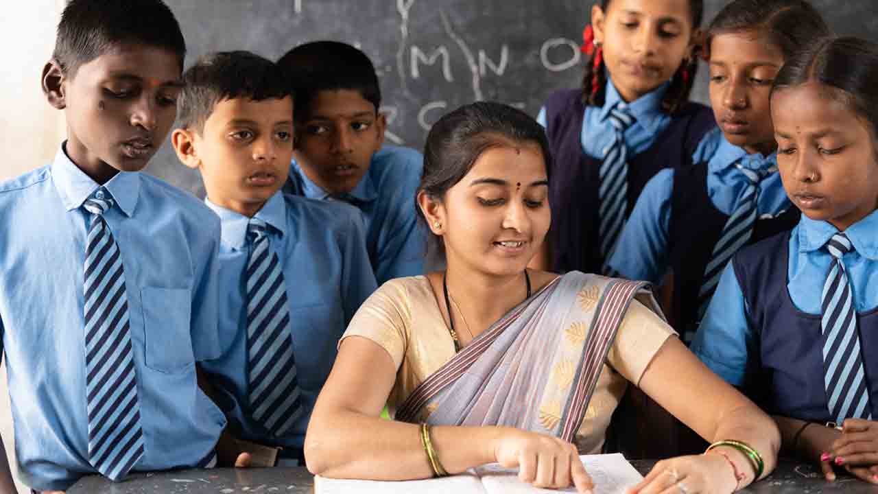 బడుల్లో బోధనోద్యమం