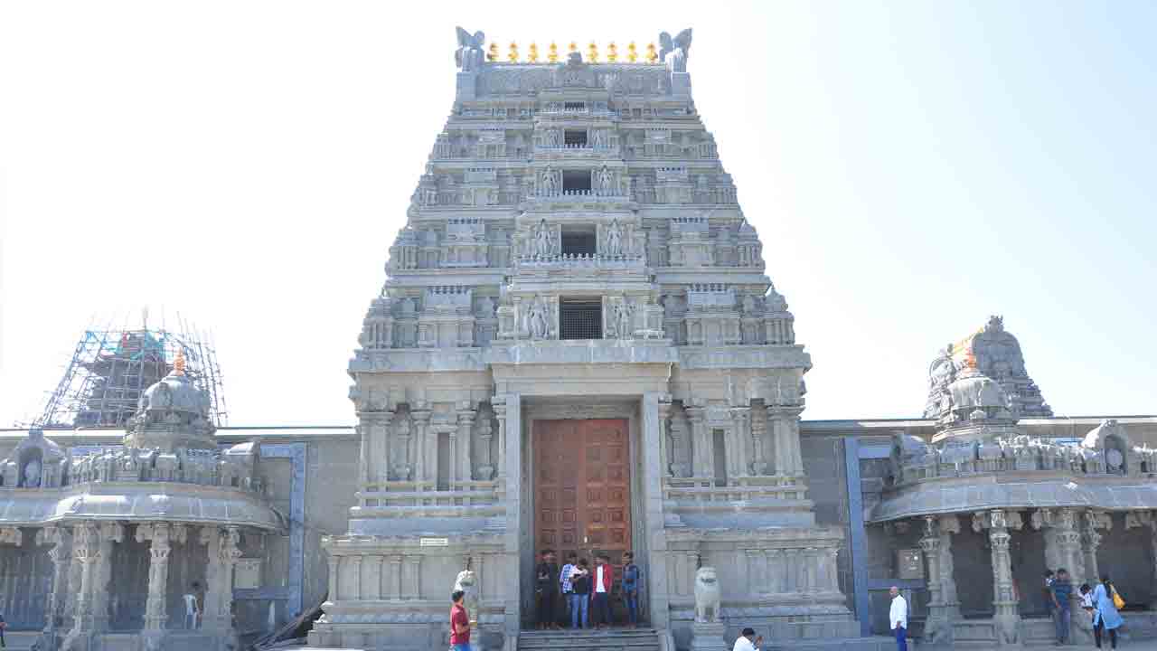 గుట్టలో రేపటినుంచి బ్రేక్‌ దర్శనం