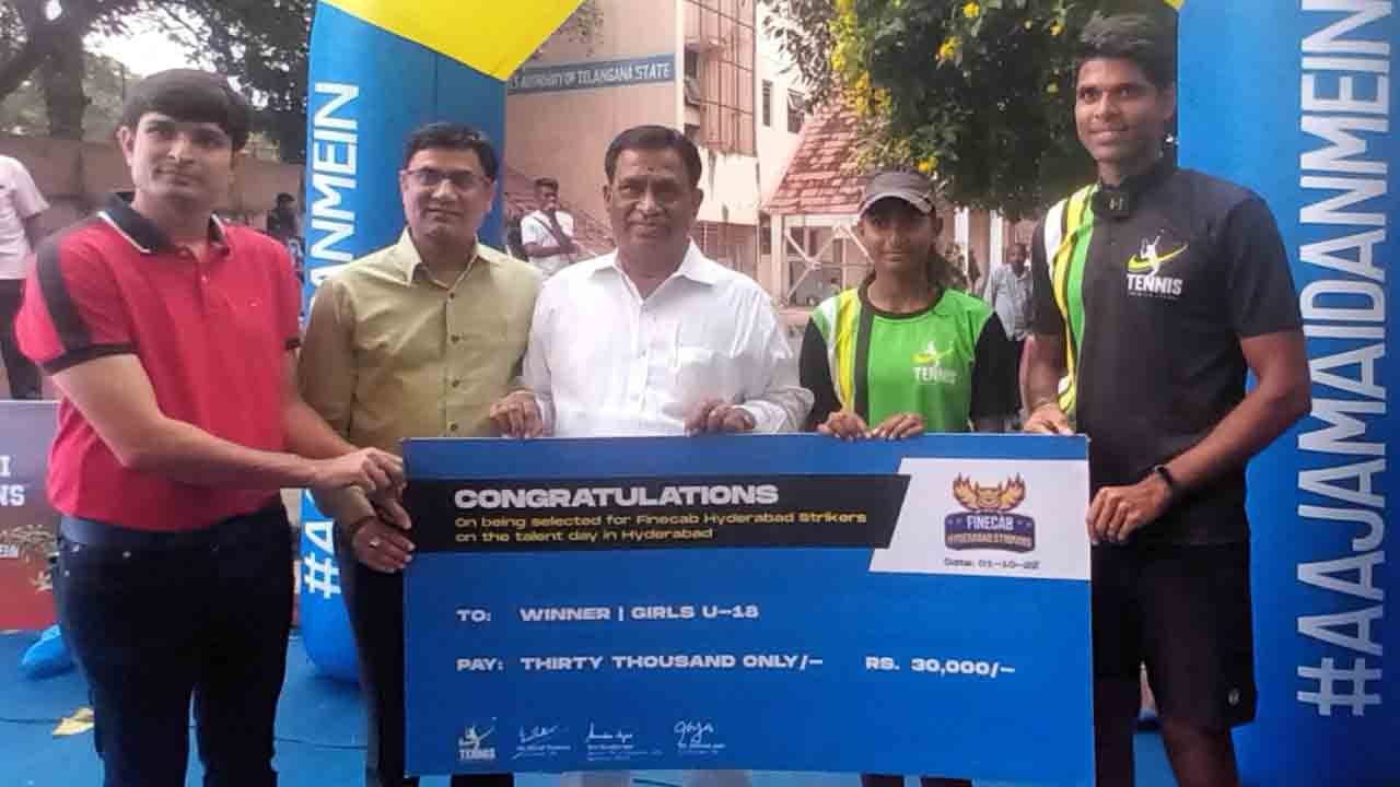 హైదరాబాద్‌ జట్టులో రహీన్‌