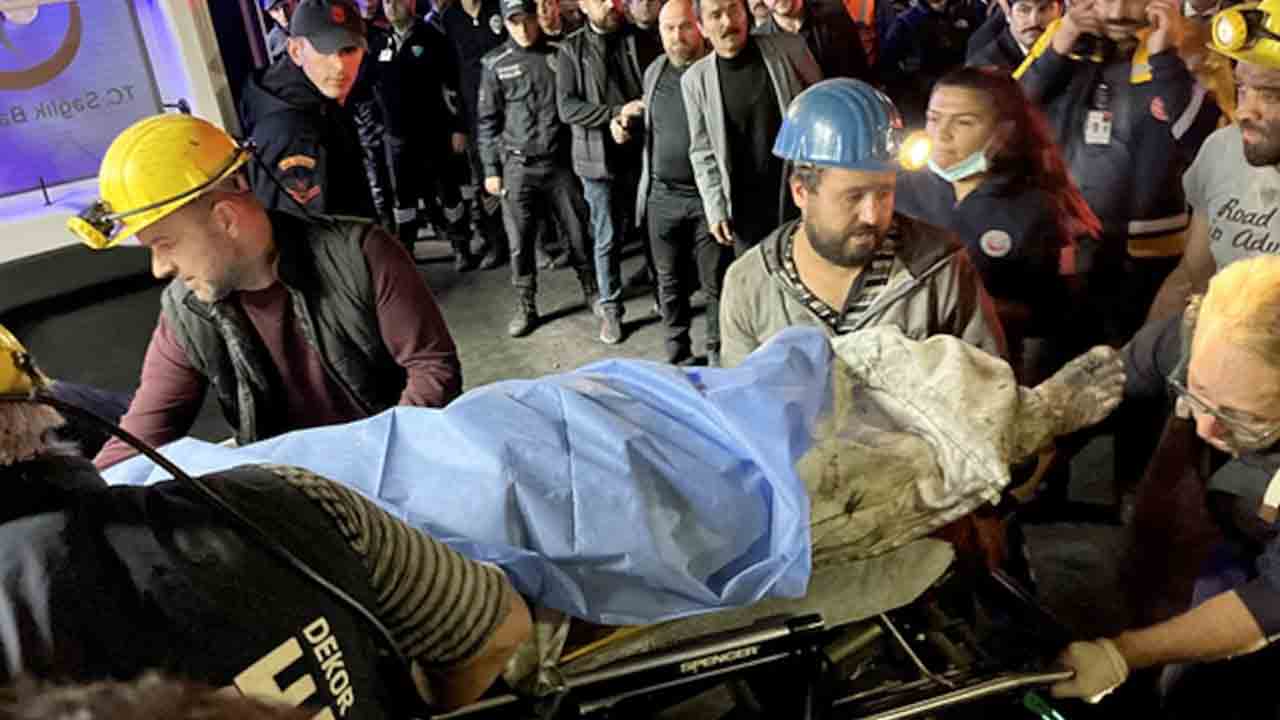 బొగ్గుగనిలో భారీ పేలుడు.. 25 మంది దుర్మరణం