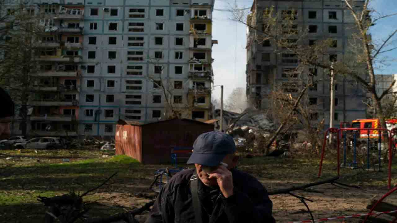 ఉక్రెయిన్‌పై రష్యా దాడి.. 12 మంది దుర్మరణం