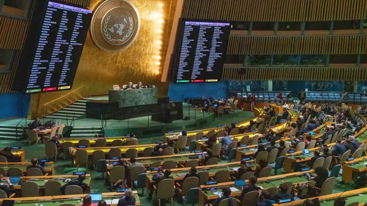 ఉక్రెయిన్‌ భూభాగాల రష్యా స్వాధీనాన్ని ఖండిస్తూ యూఎస్‌ తీర్మానం.. ఓటింగ్‌కు భారత్‌ దూరం