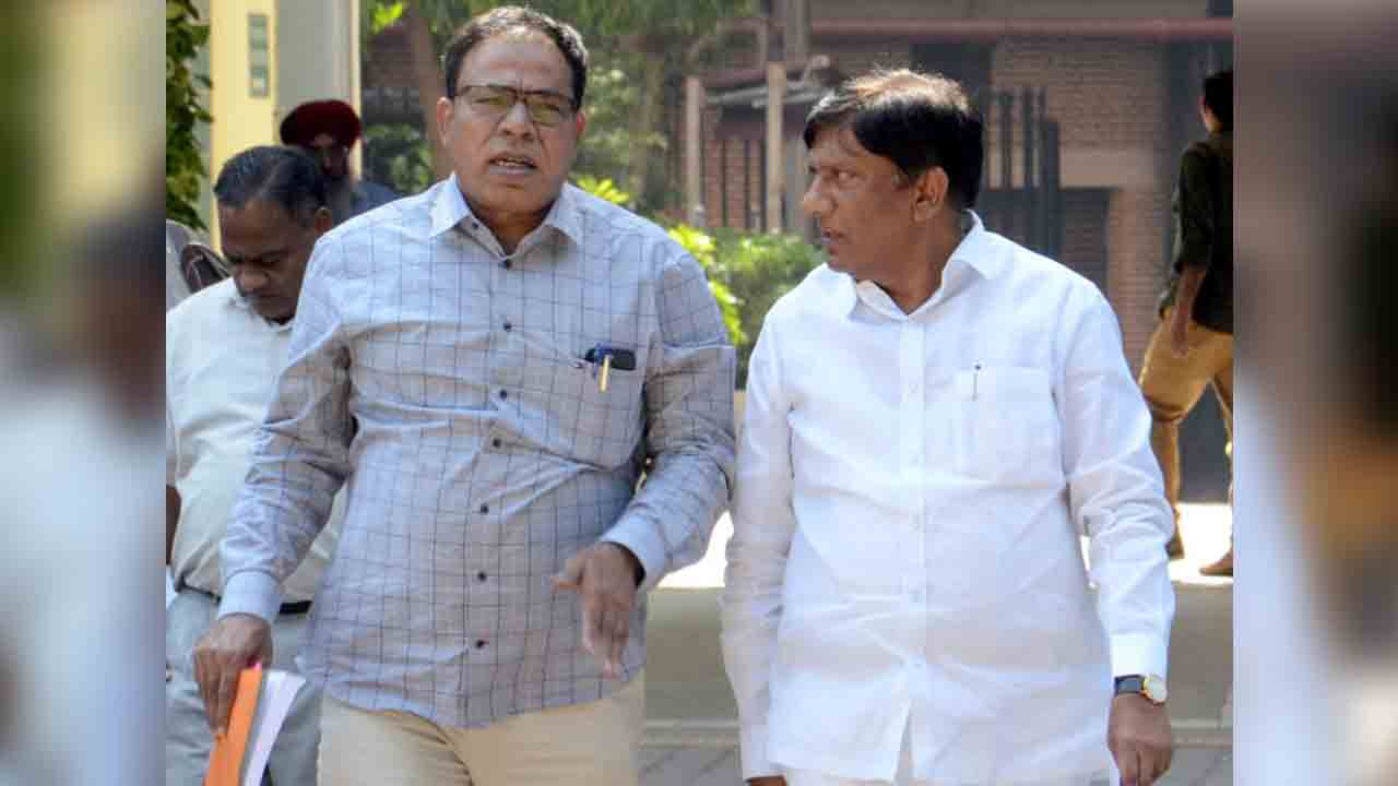 సీఈసీ అధికారులతో బోయినపల్లి వినోద్‌కుమార్‌ భేటీ