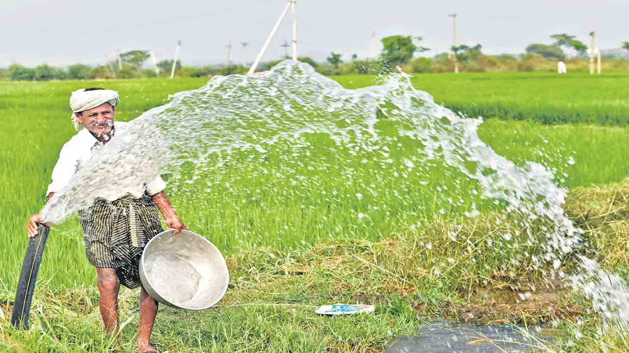 పథకాల పాలనే కావాలే..