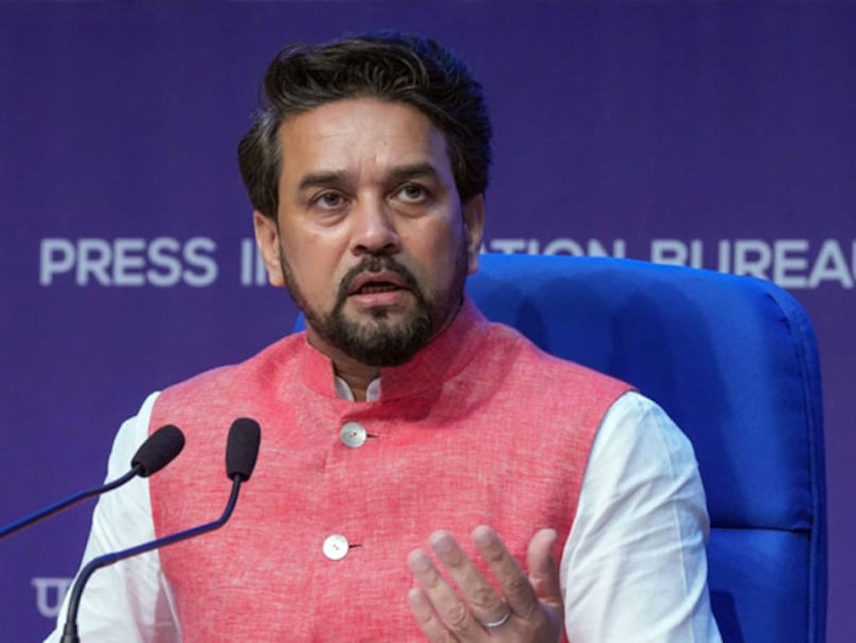 పాక్‌ క్రికెట్‌ బోర్డుకు కౌంటర్‌ ఇచ్చిన కేంద్ర క్రీడామంత్రి