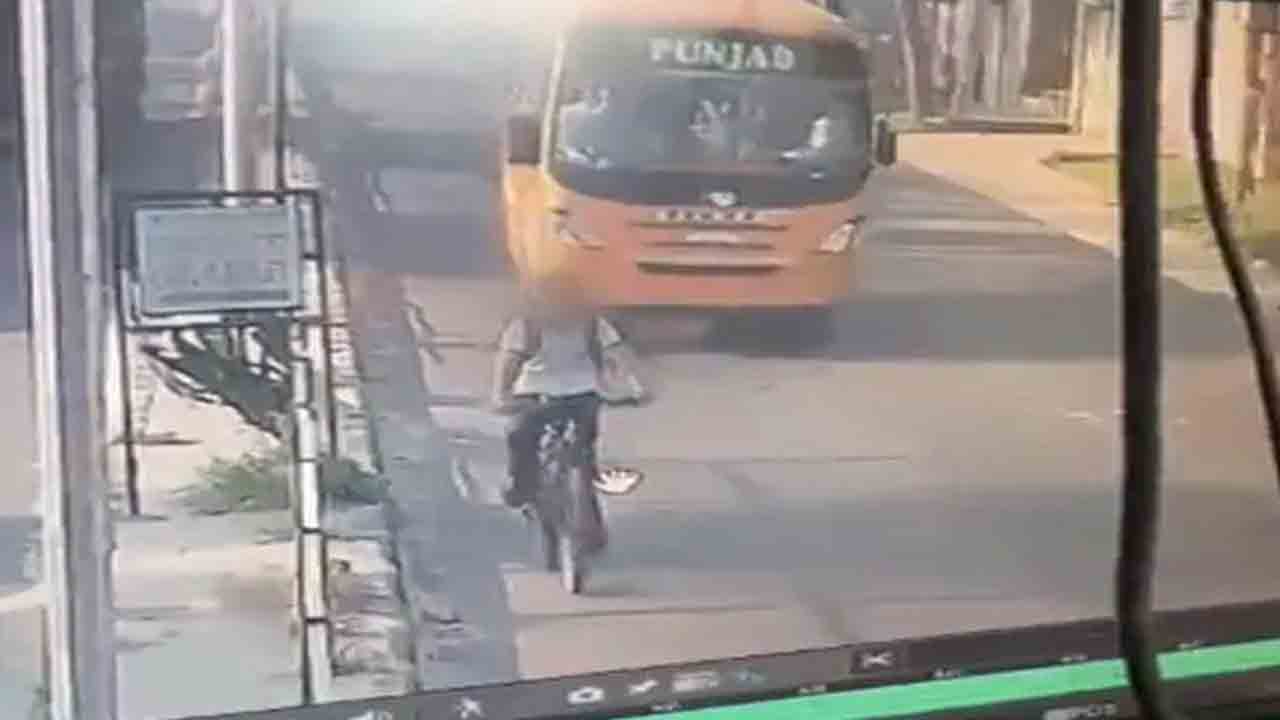 సైకిల్‌పై 250 కి.మీ. ప్ర‌యాణించిన 13 ఏండ్ల బాలుడు.. ఎందుకో తెలుసా..?